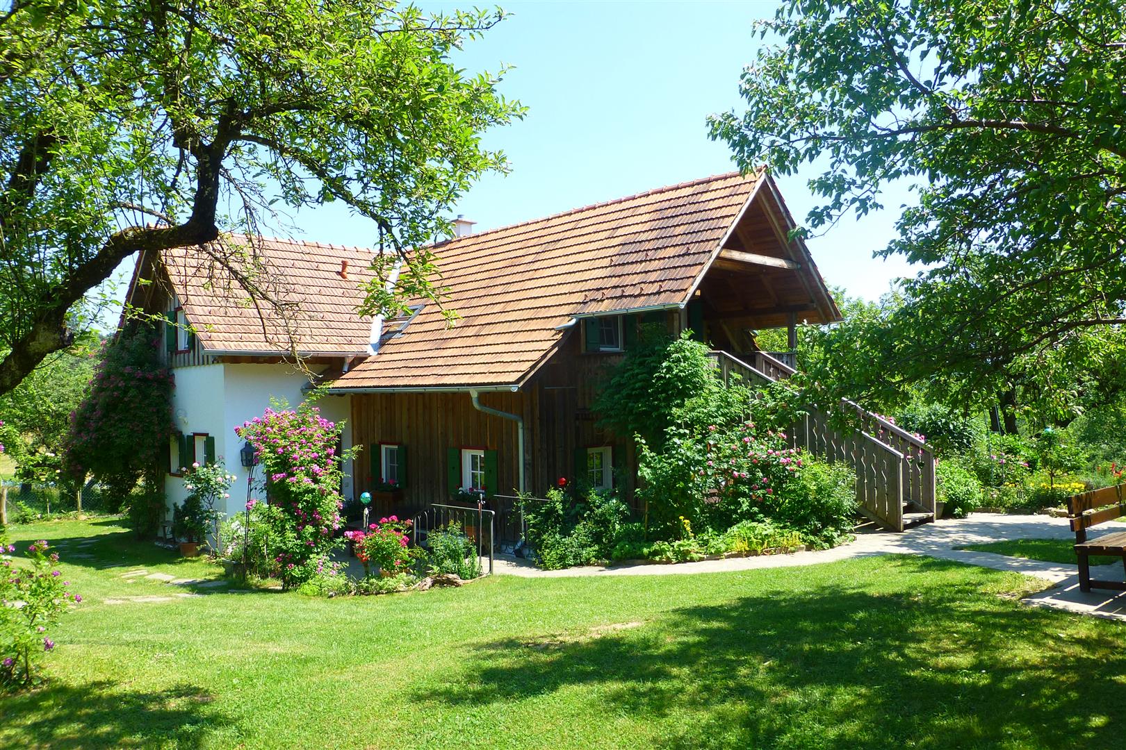 Wandern im Thermen-Vulkanland Steiermark