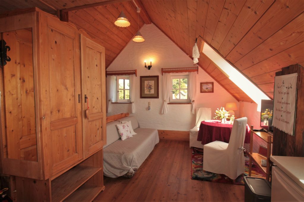 Apartment Kuschelnest Winzerhaus Altes Gehöft am Lormanberg