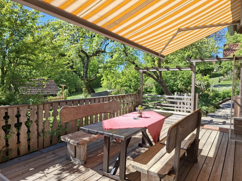 Terrasse Apartment Sunnseitn im Winzerhaus Altes Gehöft am Lormanberg